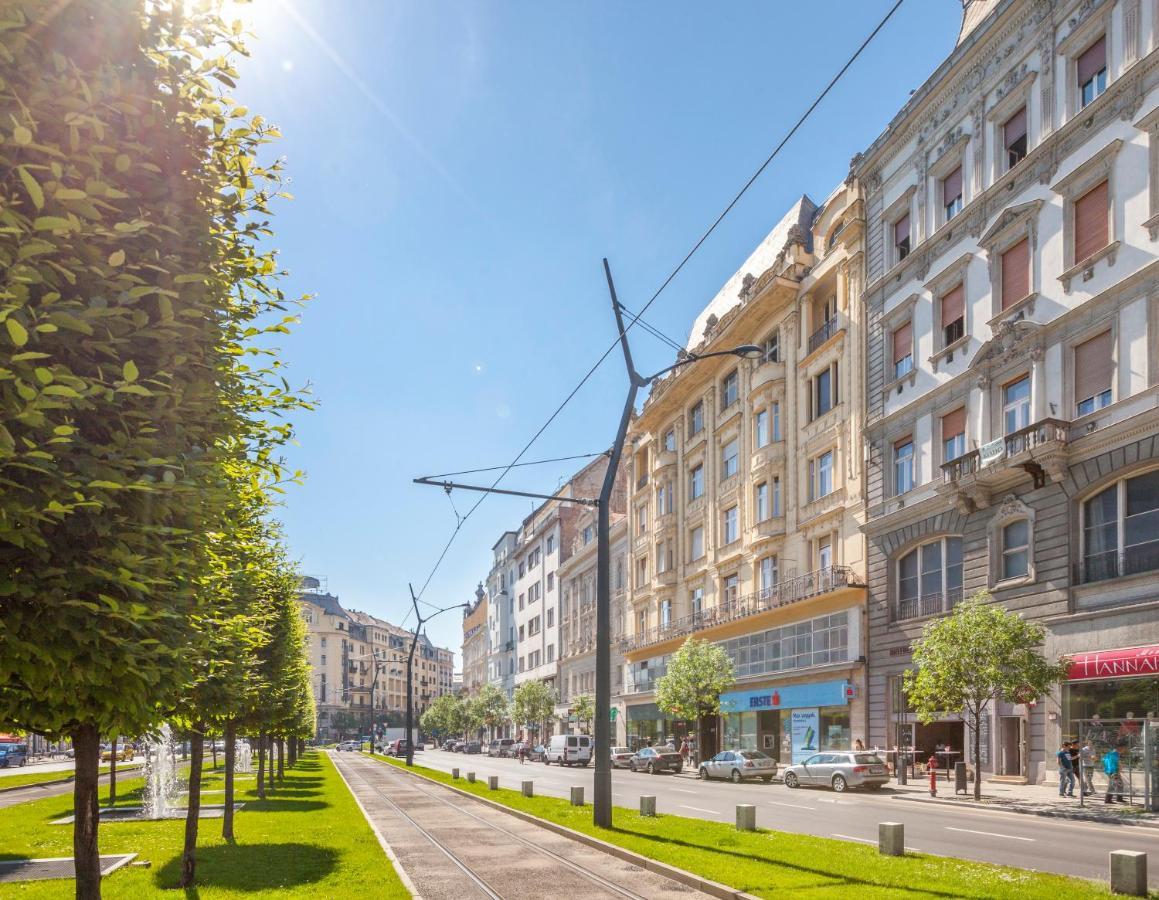 Modernized Unique Huge On 135sqm Appartement